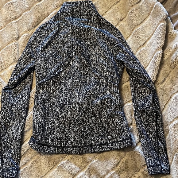 Lululemon Jacket size 6 in black:white speckled color. - Picture 2 of 5